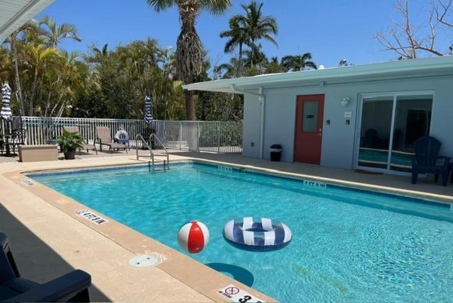 Sunshine Island Inn - Adults Only Sanibel Exterior foto